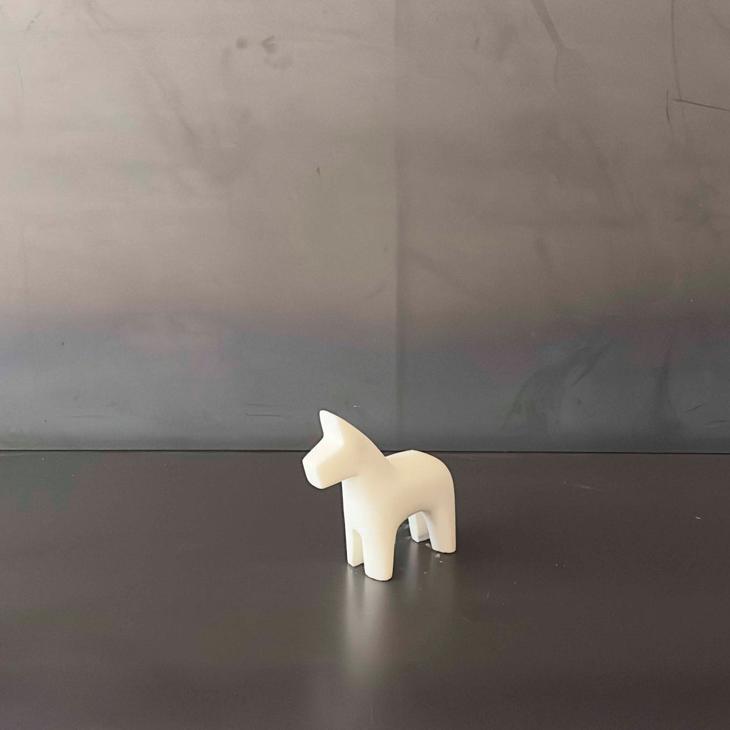 CABALLO BLANCO MARMOL.  BOMER093B