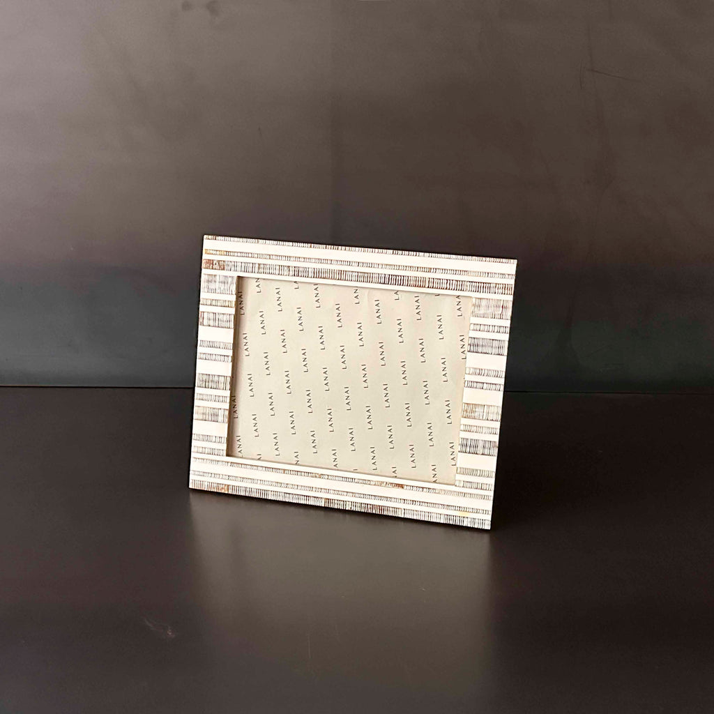 MARCO HUESO RAYAS BEIGE Y HUESO.  EUBID018