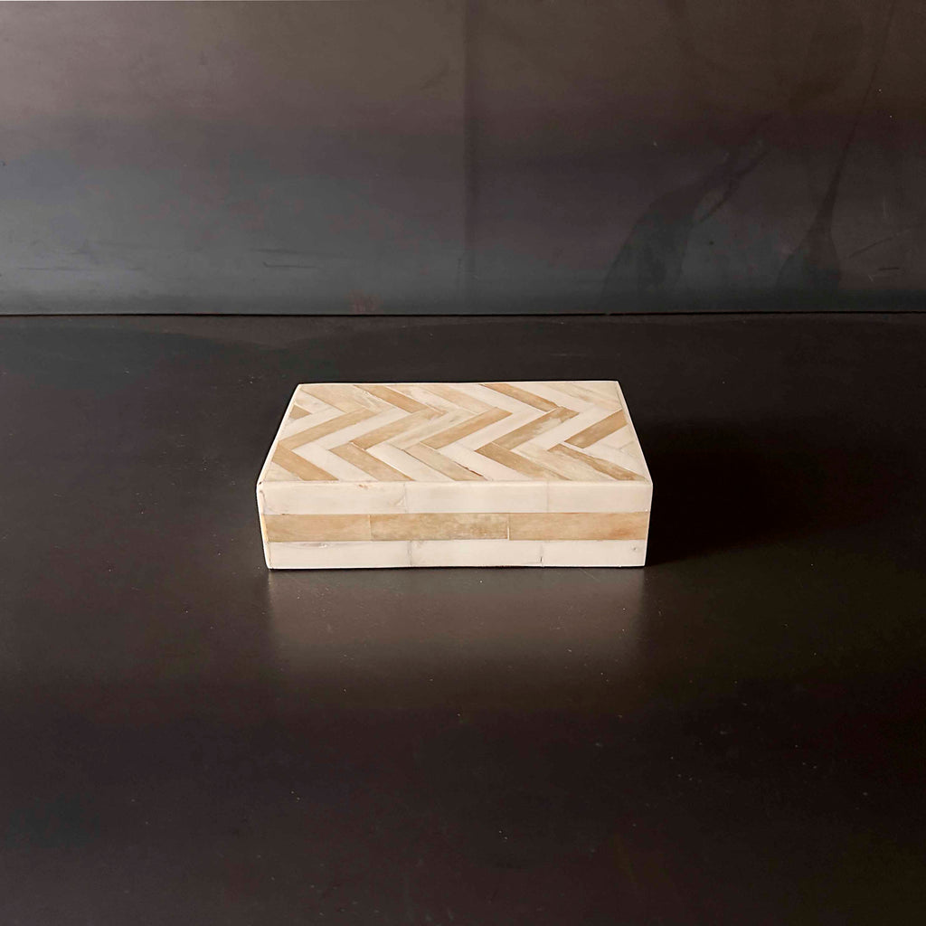 CAJA HUESO ZIGZAG.  EUSAN013