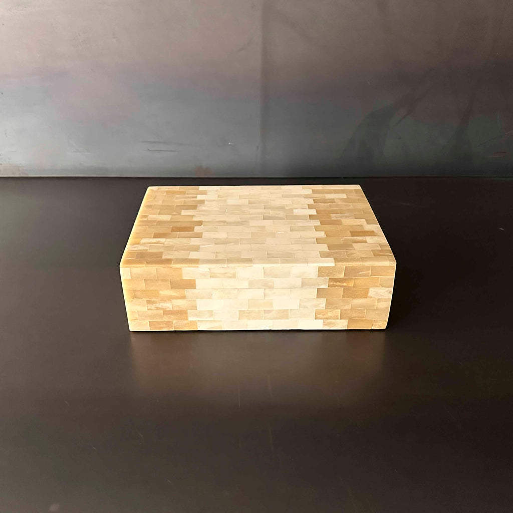 CAJA HUESO DOS COLORES.     EUSAN021