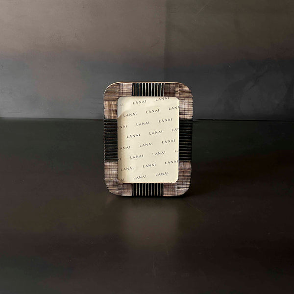 MARCO HUESO GRIS 5X7.    EUZOD022