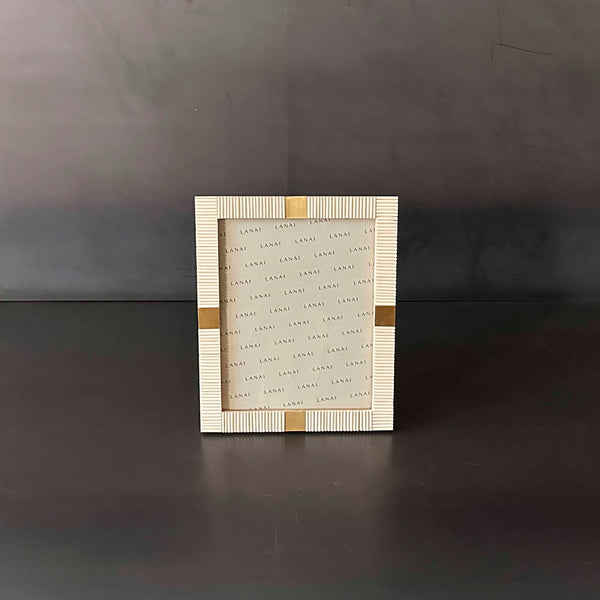 MARCO HUESO CON DORADO. 8X10.    EUZOD024