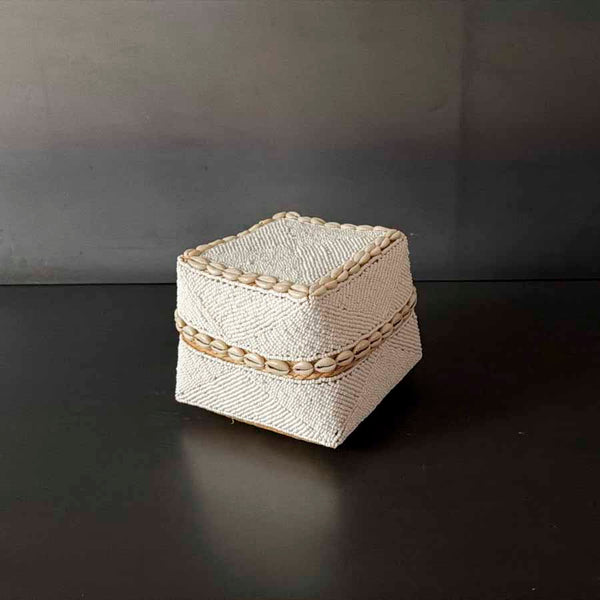 CANASTO BLANCO CUENTAS Y CONCHAS  XCH,  INJAY0007D