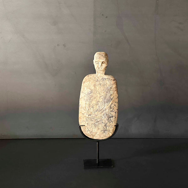 ESTATUA PLANA CON BASE. INKAL018
