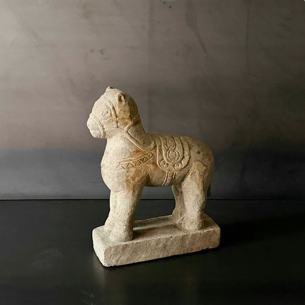CABALLO PIEDRA.   INKAL033