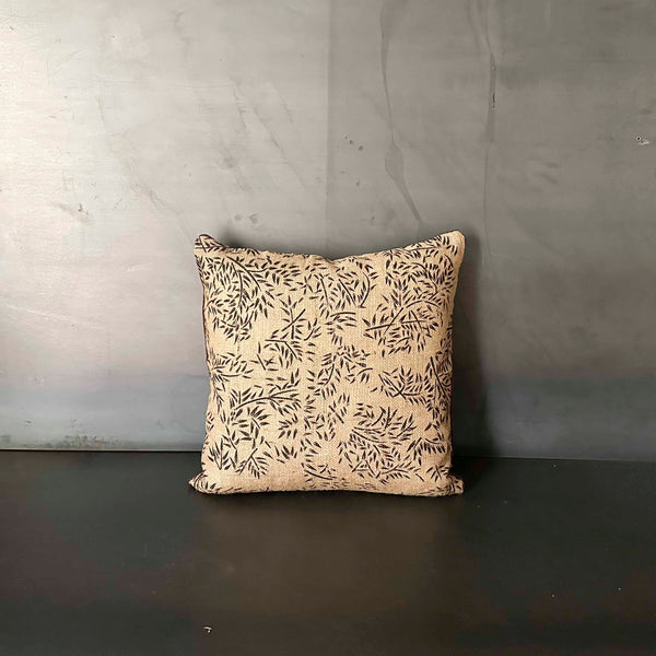 FUNDA COJIN HOJAS.  INKAY004A