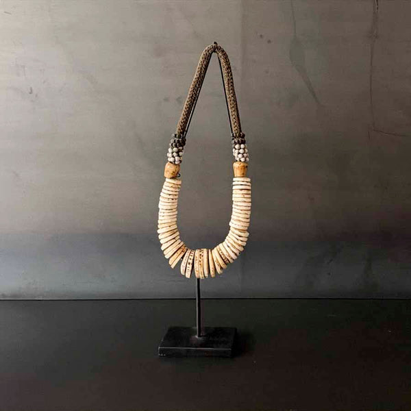COLLAR CONCHAS OLÓN CON BASE.   INPAP083