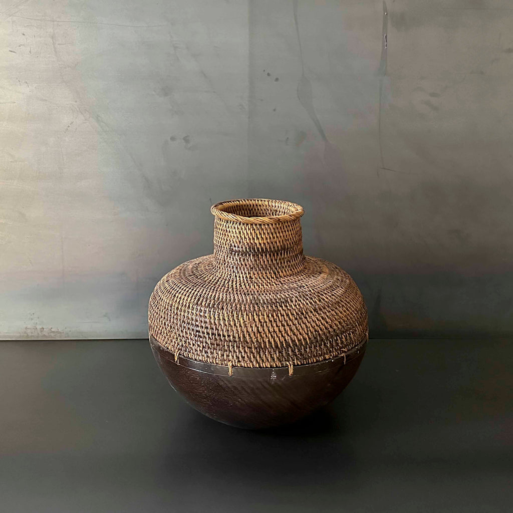 FLORERO MADERA Y RATTAN. CAFE GDE.   INREAL046AL