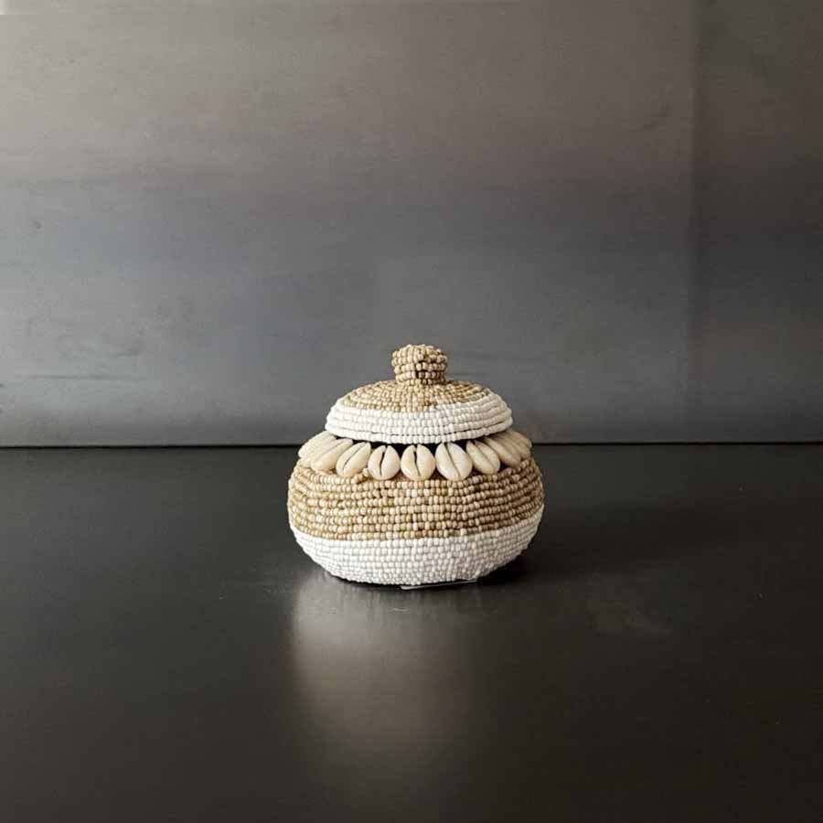 BOWL CON TAPA CUENTAS BLANCO Y BEIGE CH.    INSAG069C