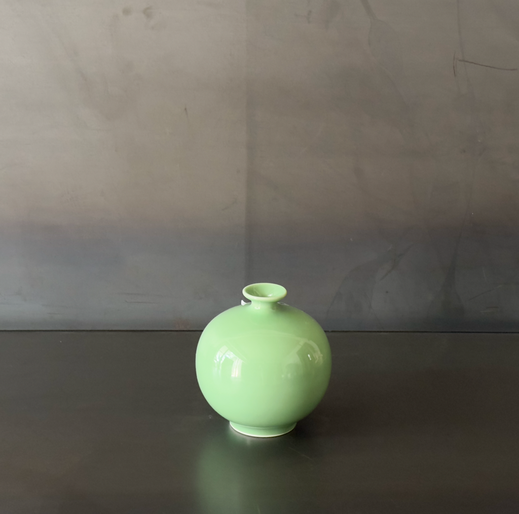 FLORERO BOLA VERDE.  BOBEL015