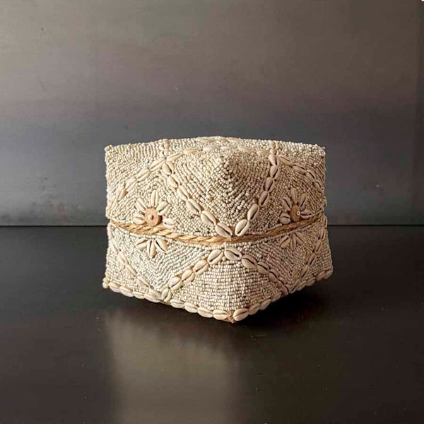 CANASTO CONCHAS FLOR MED..   INJAY006B