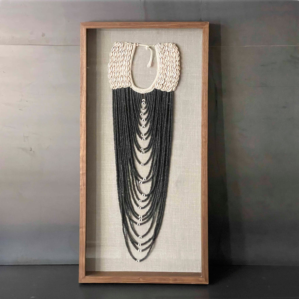 COLLAR CUENTAS NEGRAS GRANDE.  INDECO019AM